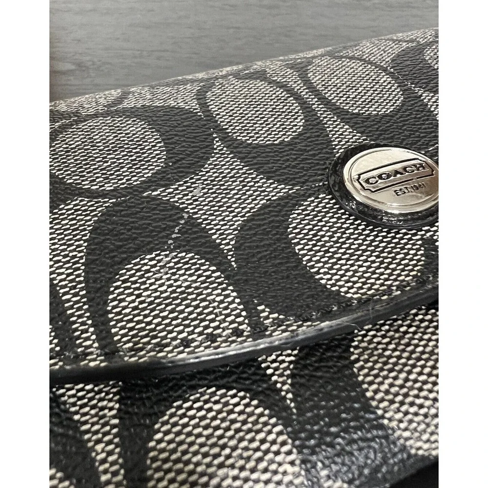 Coach Signature Peyton Slim Envelope Wallet Black Gray Snap Closure F49154 - Picture 8 of 10